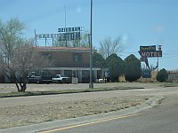 USA - Tucumcari NM - Paradise Motel Neon Sign (21 Apr 2009)